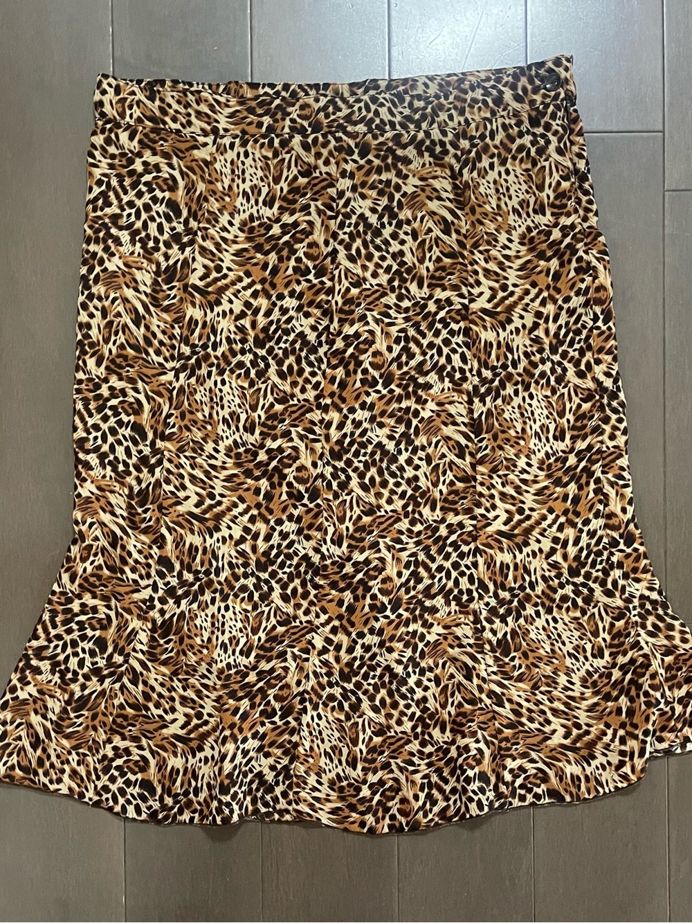 Woman’s Animal Leopard Print Midi Trumpet Skirt in Brown and Black Chic Y2K 2000